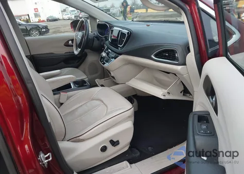 2017 Chrysler Pacifica Limited from USA, damaged, VIN 2C4RC1GG3HR812529